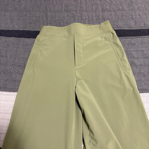 Athleta Green Wide Leg Pants - Picture 2 of 6